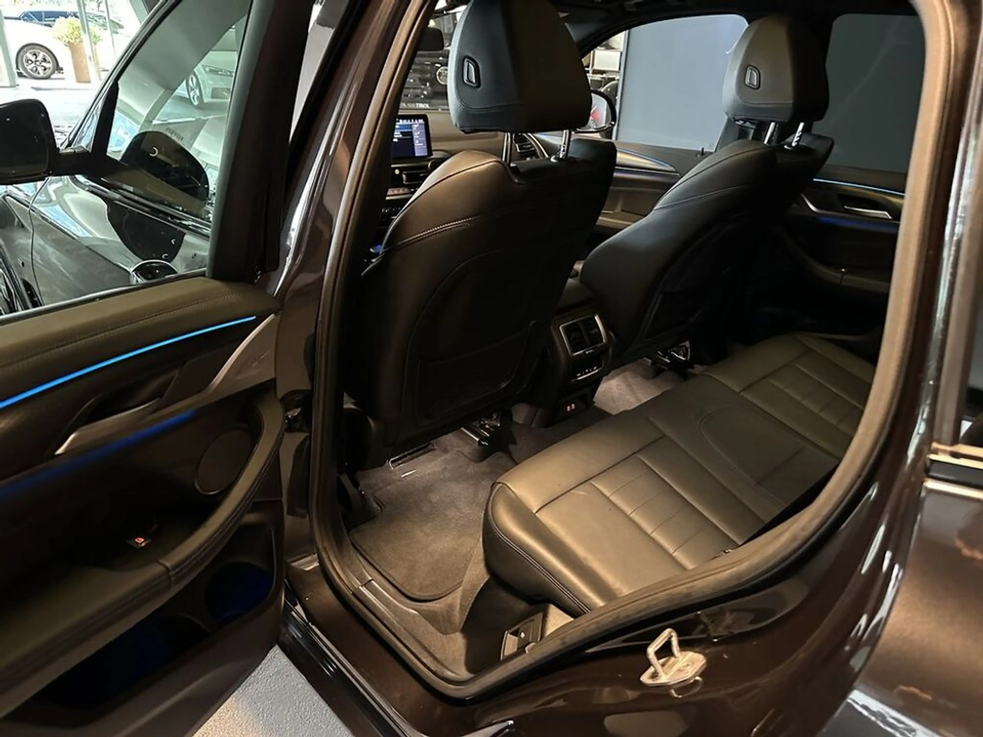 BMW X3 BMW iIMPRESSIVE | 286 PS | PANORAMA | HEAD-UP | — photo 12