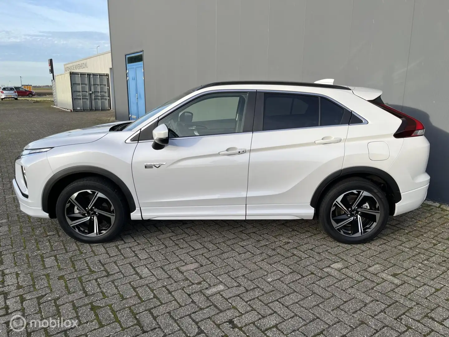 Mitsubishi Eclipse Cross 2.4 PHEV Prestige Wit - 2