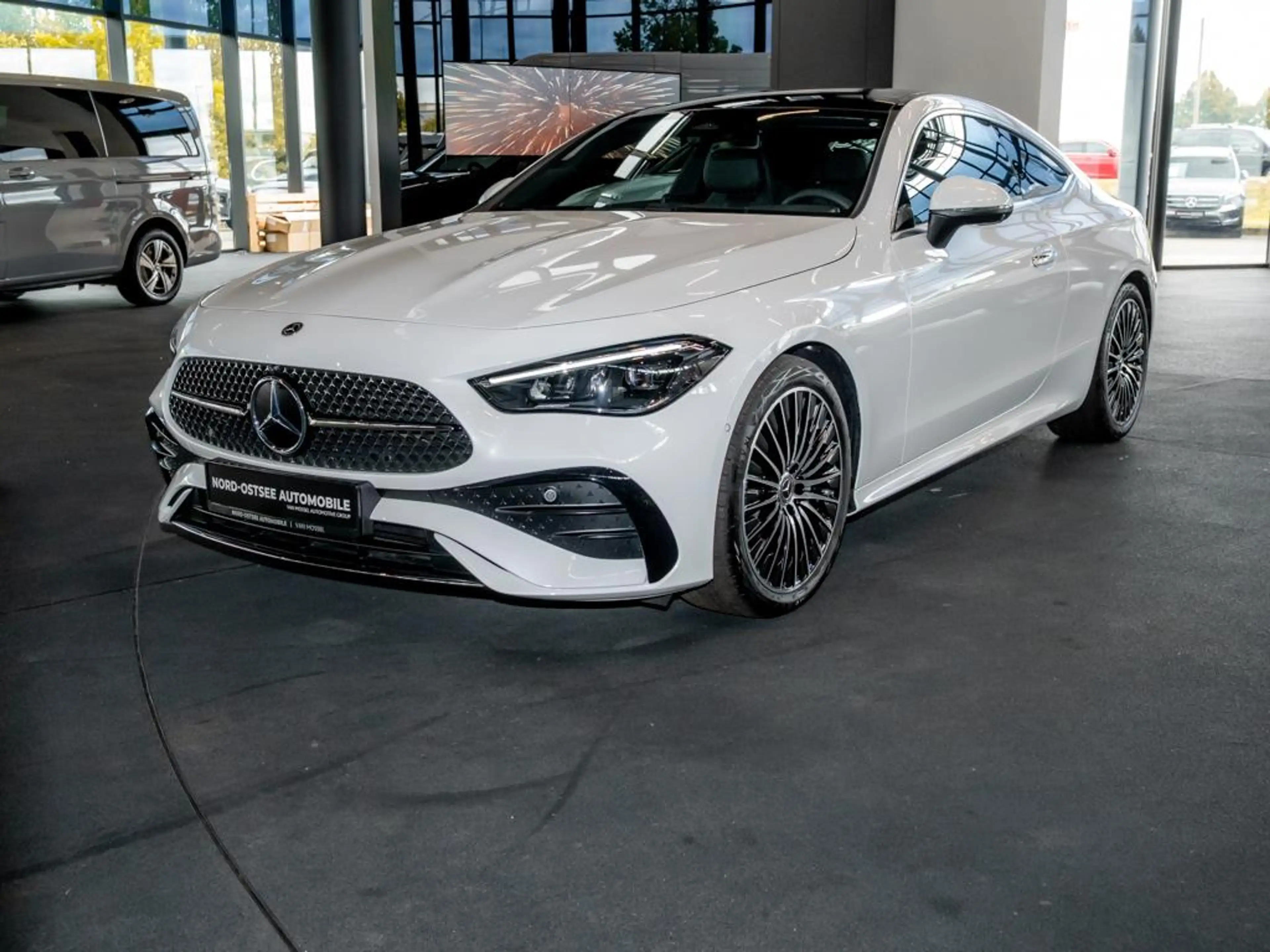 Mercedes-Benz CLE 220 d AMG EDITION 19"AMG PANO 360°KAMERA — photo 7