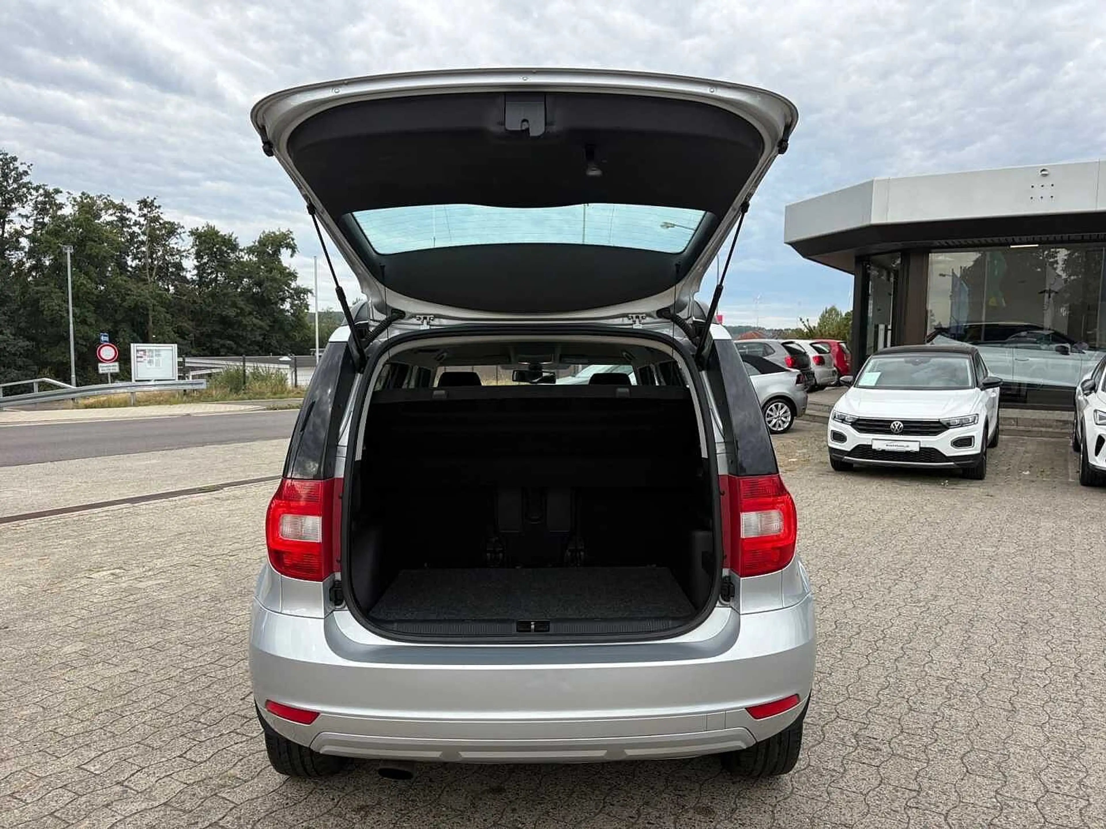 Skoda Yeti 1.2 TSI Garantie Steuerkettensatz Neu Navi Tempoma — photo 10