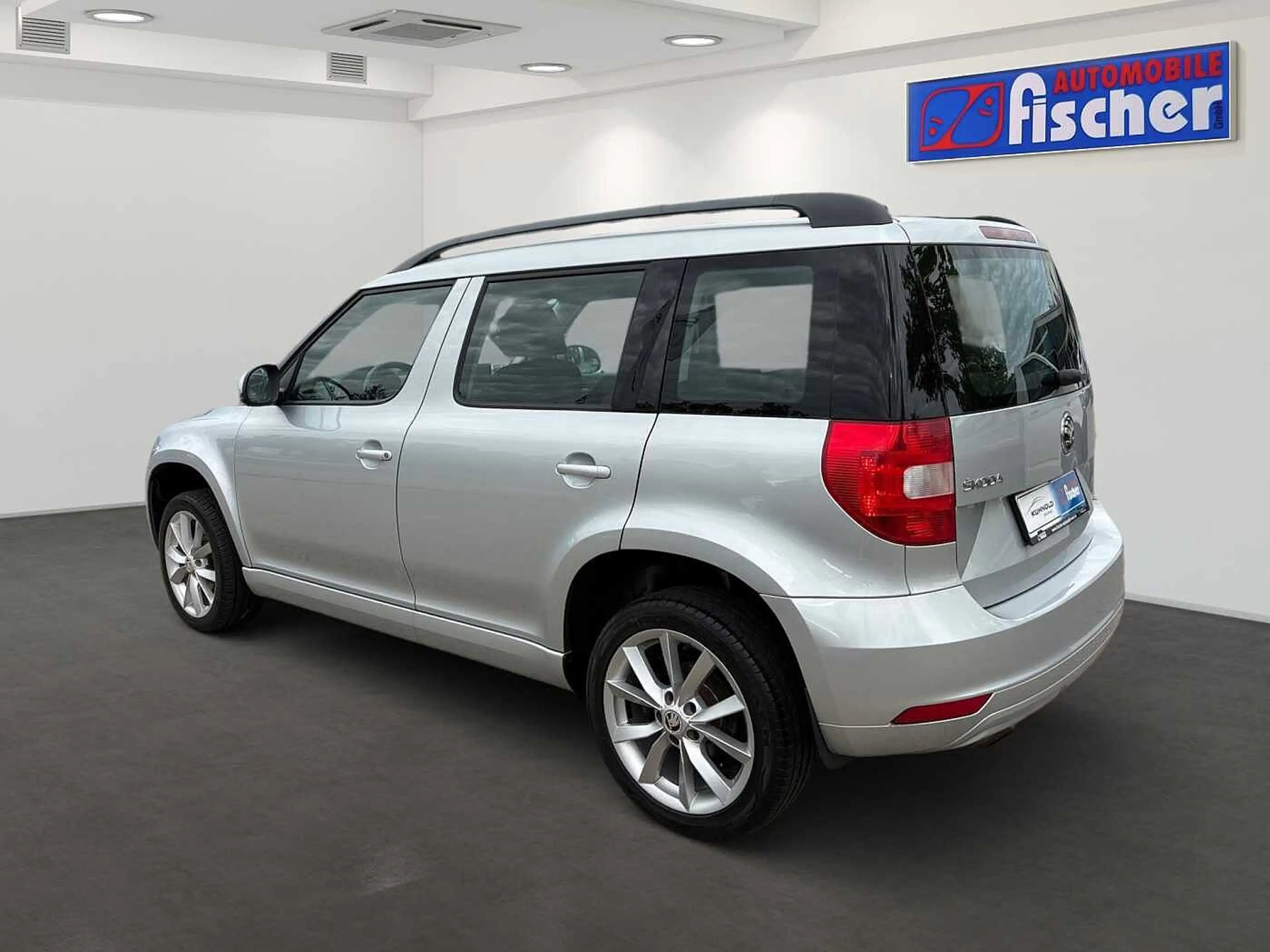 Skoda Yeti 1.2 TSI Garantie Steuerkettensatz Neu Navi Tempoma — photo 5