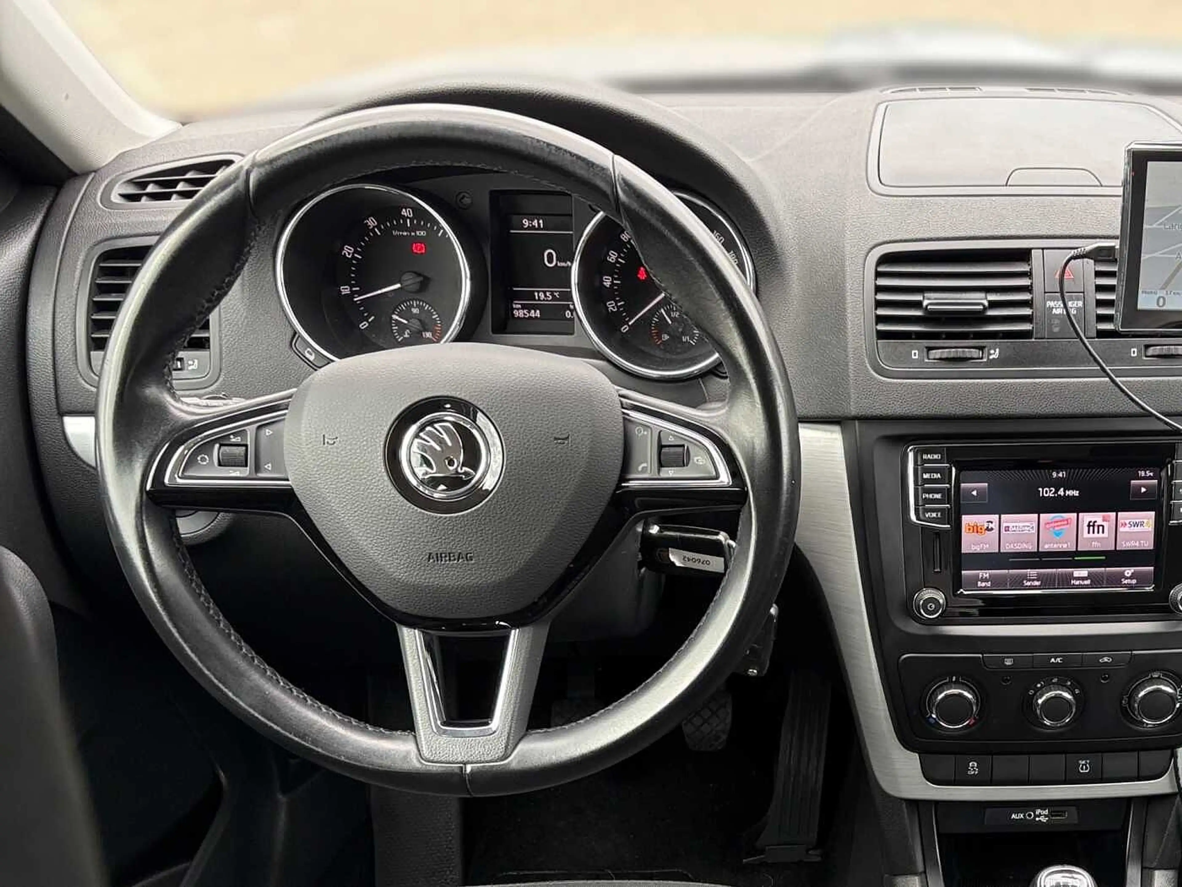 Skoda Yeti 1.2 TSI Garantie Steuerkettensatz Neu Navi Tempoma — photo 15