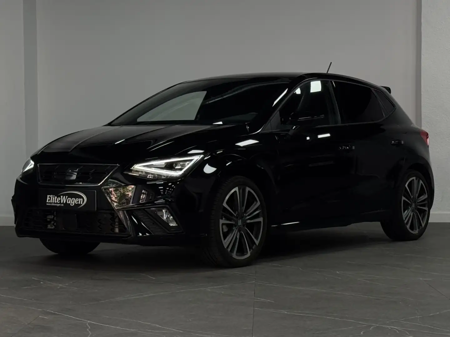 SEAT Ibiza 1.0 TSI S&S FR 85kW Negro - 2