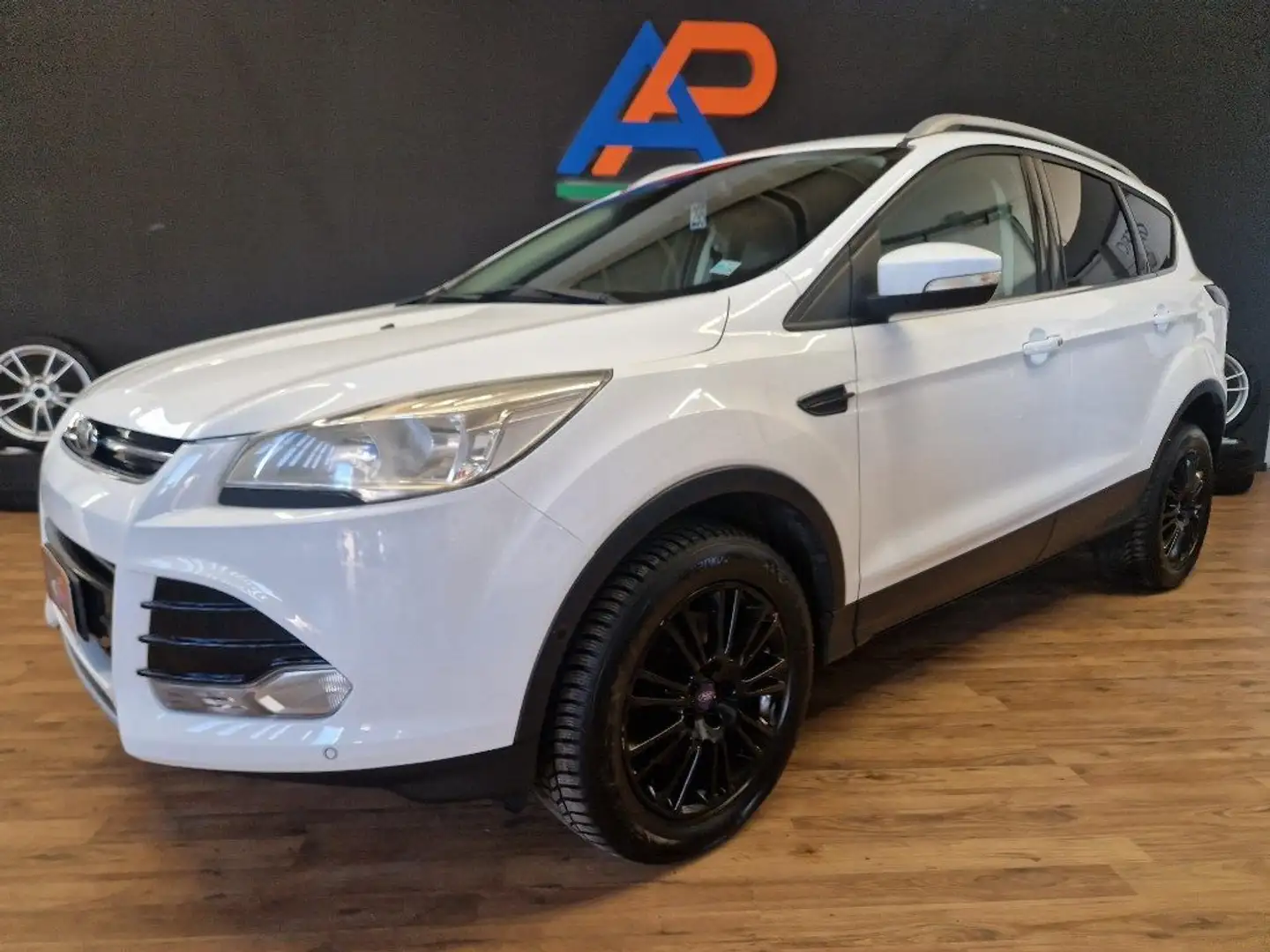 Ford Kuga 2.0 TDCI 140 CV 4WD Business Bianco - 1