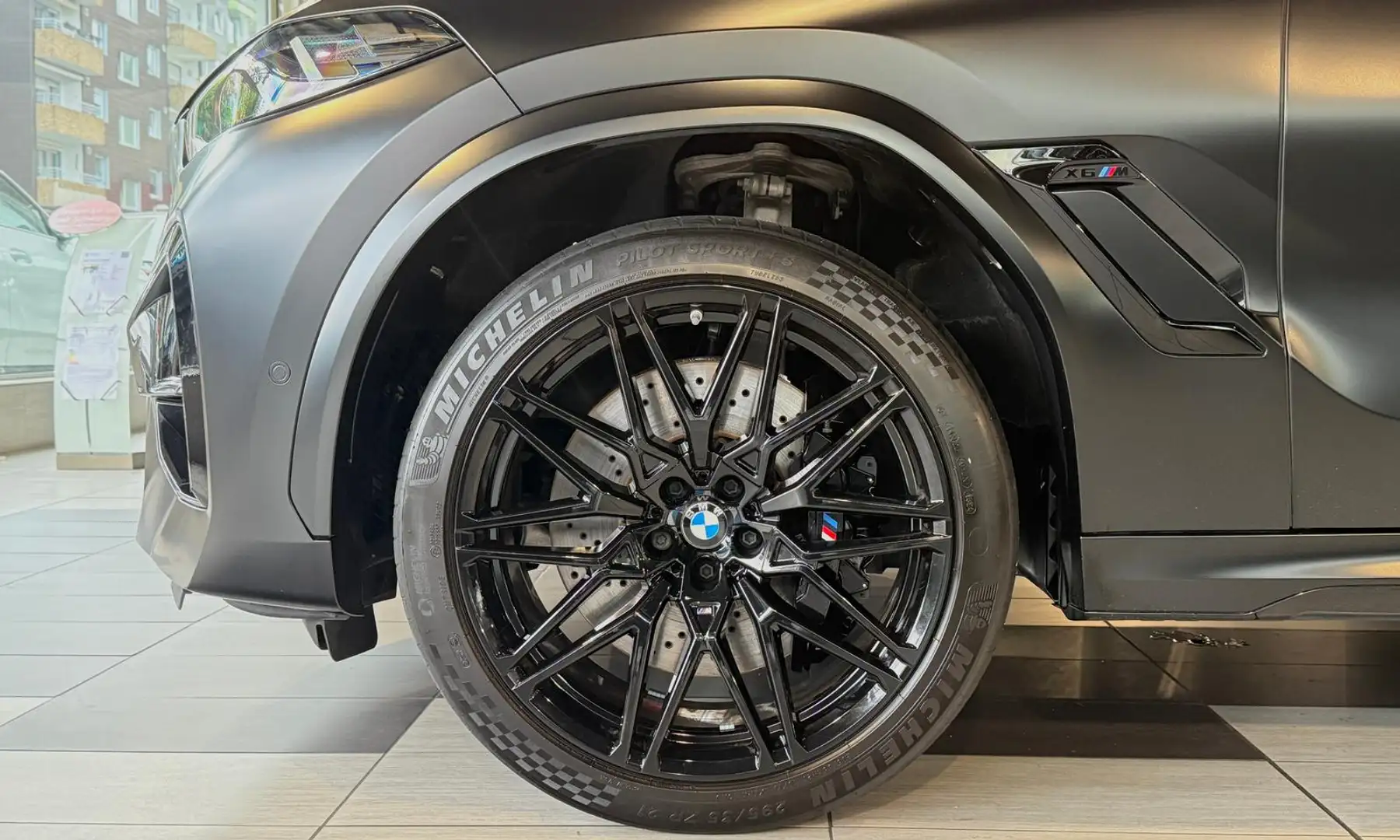 BMW X6 M Competition*Pano-Sky*Carbon*Massage*NP195* Schwarz - 2