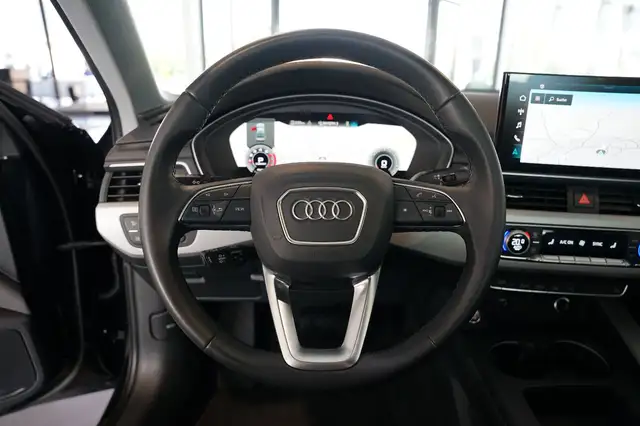 Audi A4 view 13