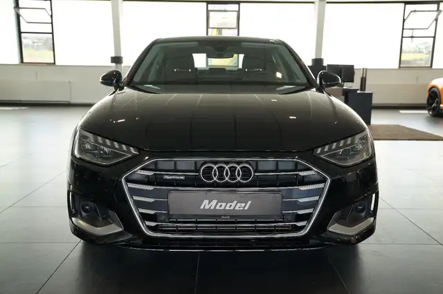 Audi A4 view 3