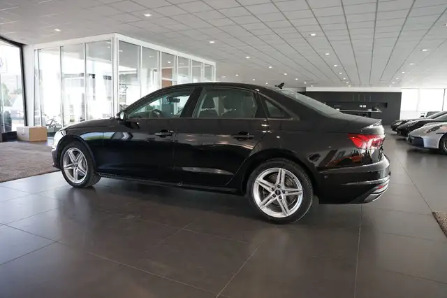 Audi A4 view 2