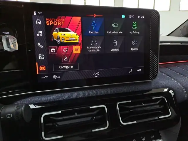 Renault Megane E-Tech view 14
