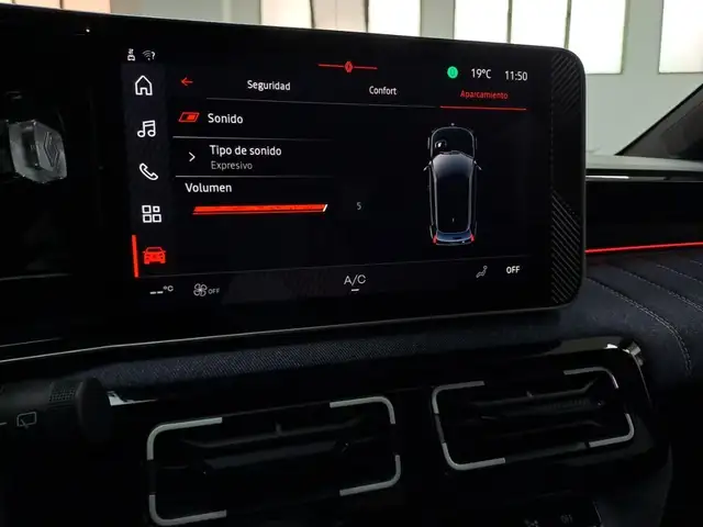 Renault Megane E-Tech view 15