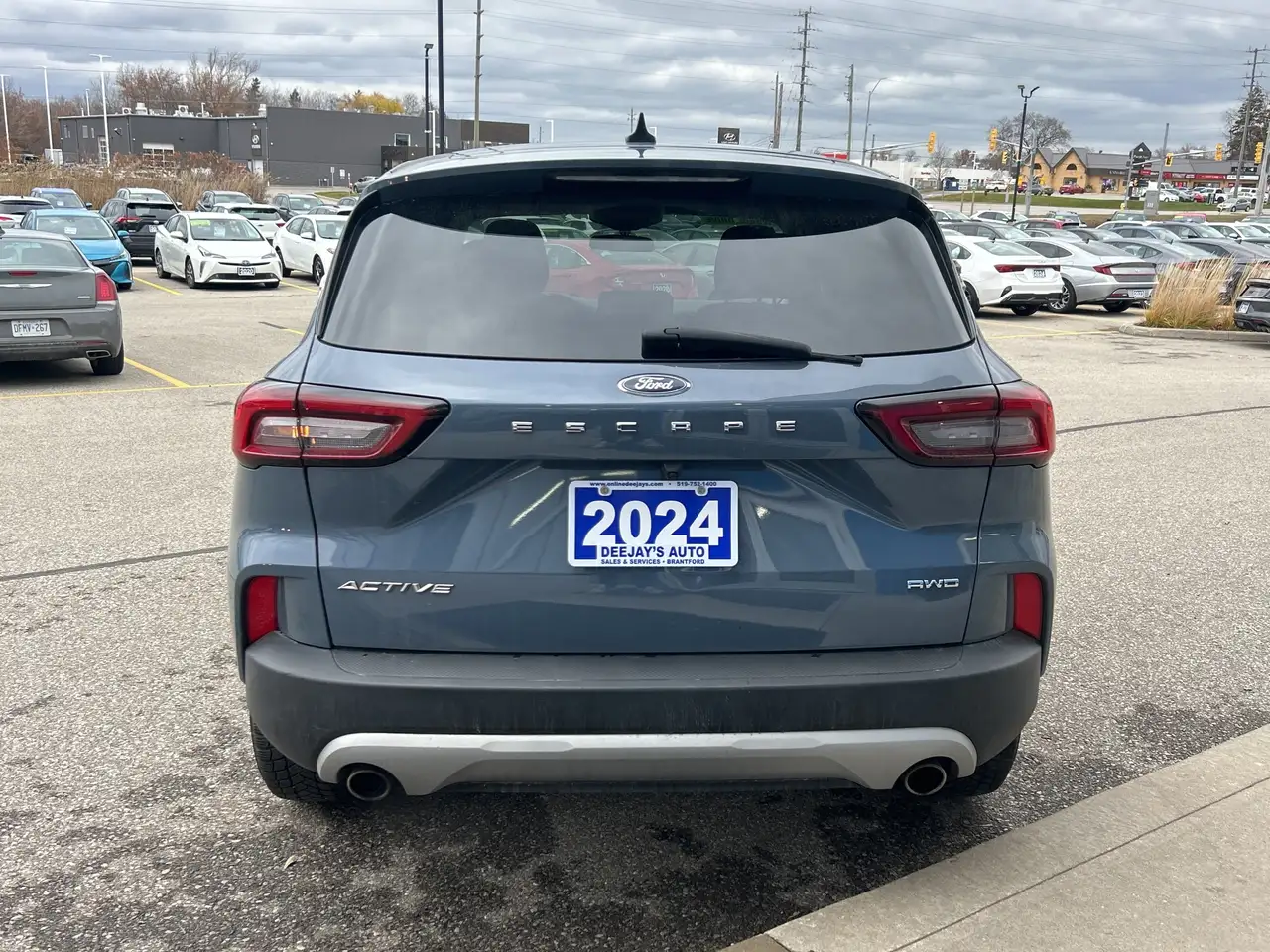 Ford Escape снимка Ford Escape