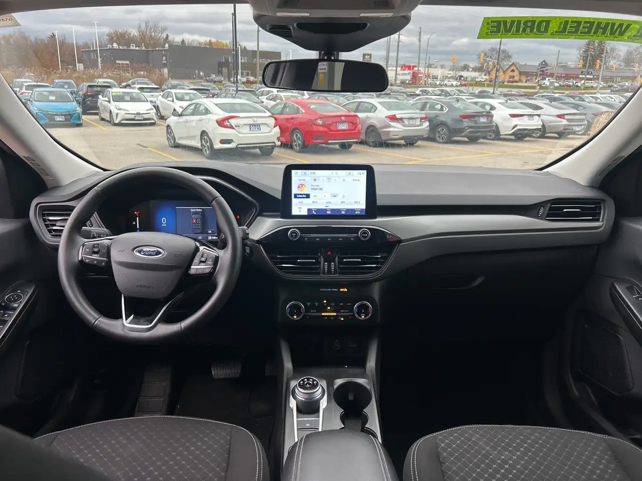 Ford Escape снимка Ford Escape
