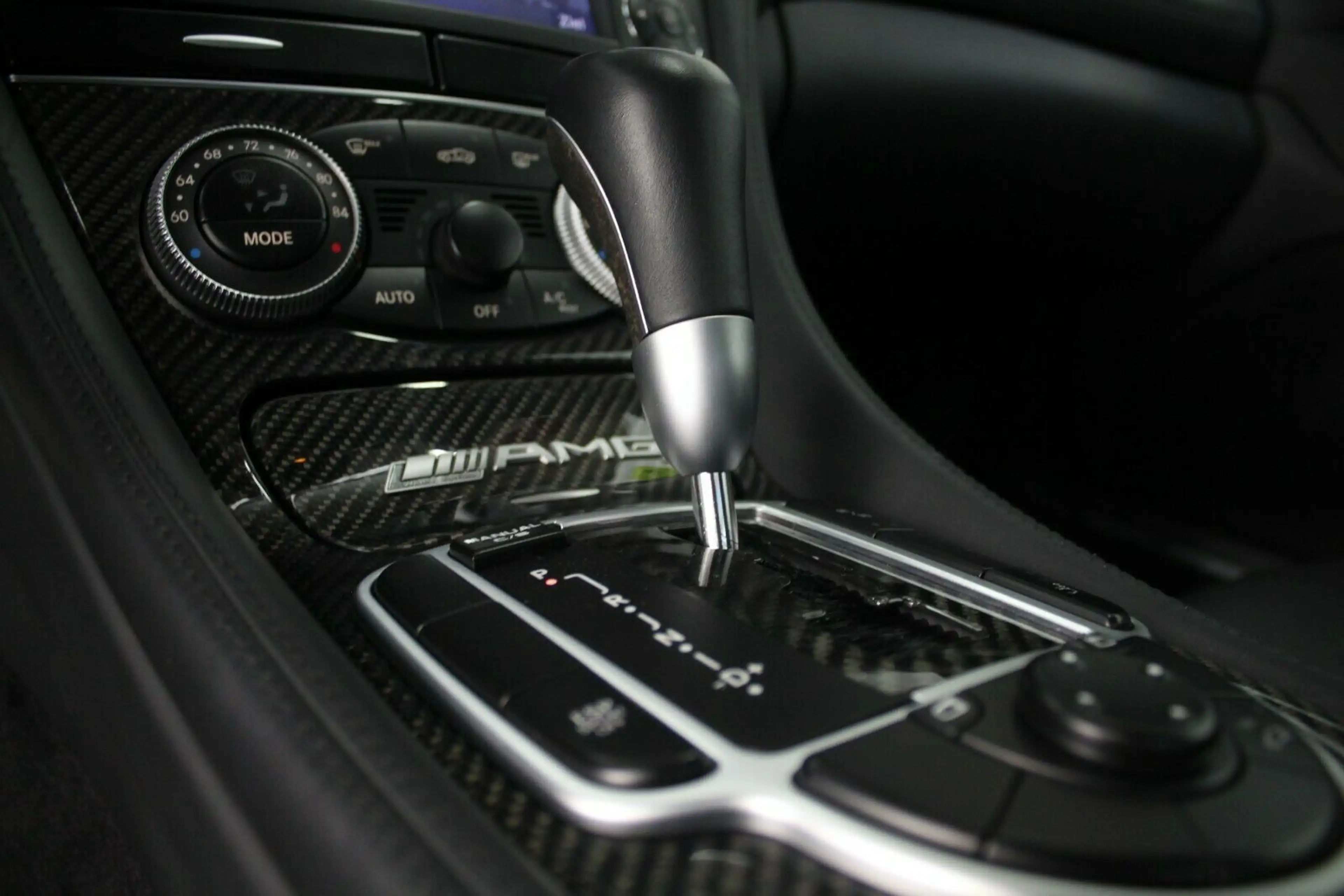 Mercedes-Benz SL 65 AMG BLACK SERIES / SAMMLERZUSTAND — photo 14
