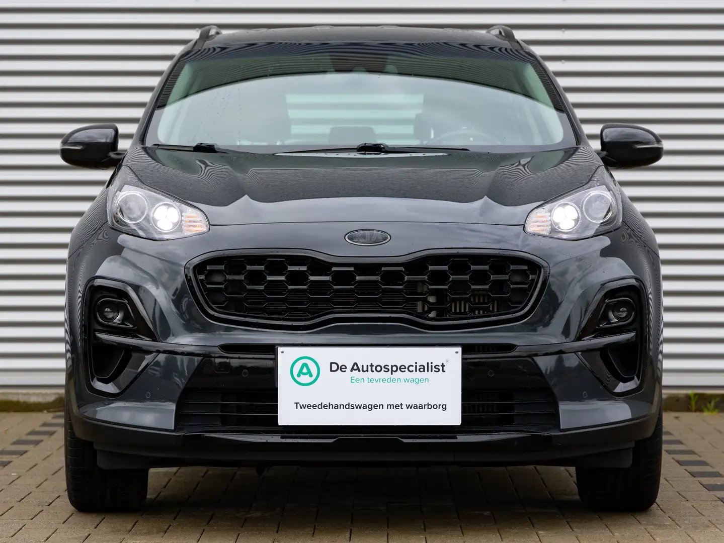 Kia Sportage 1.6 CRDi Black Edition MHEV Šedá - 2