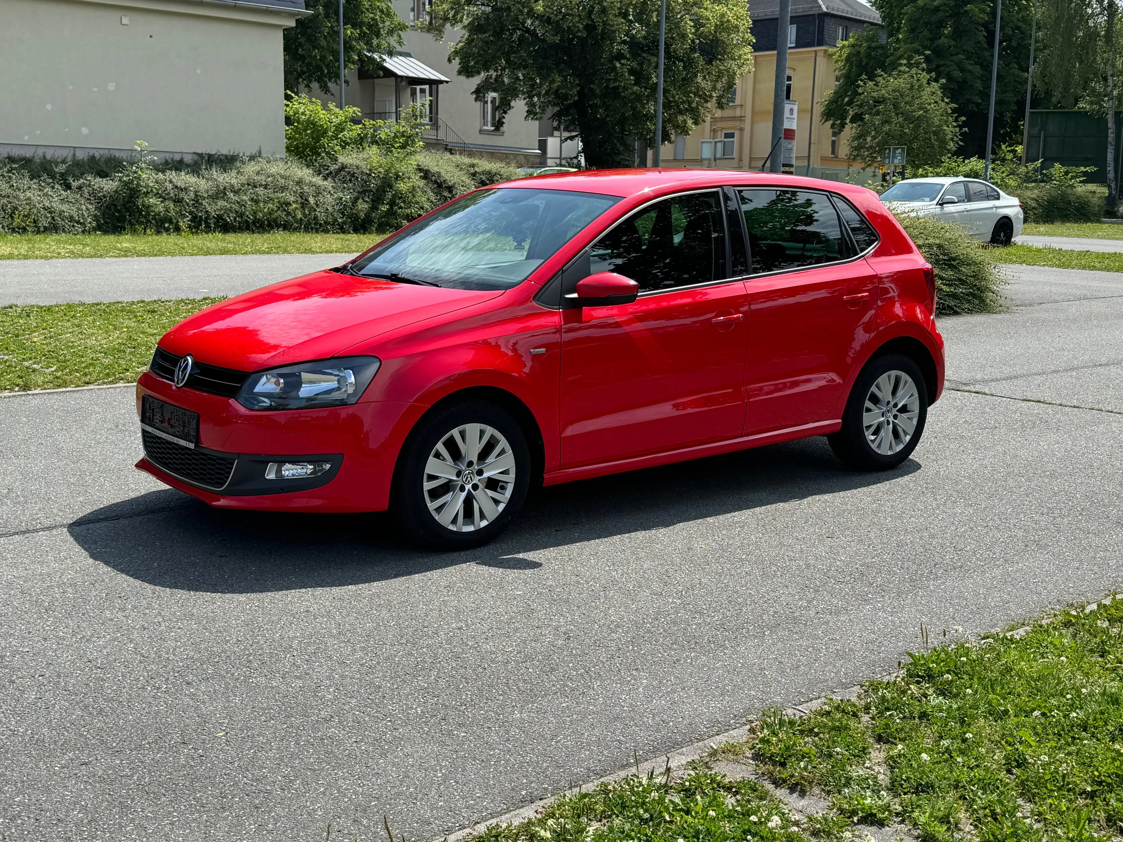 Volkswagen Polo Life * TÜV neu!