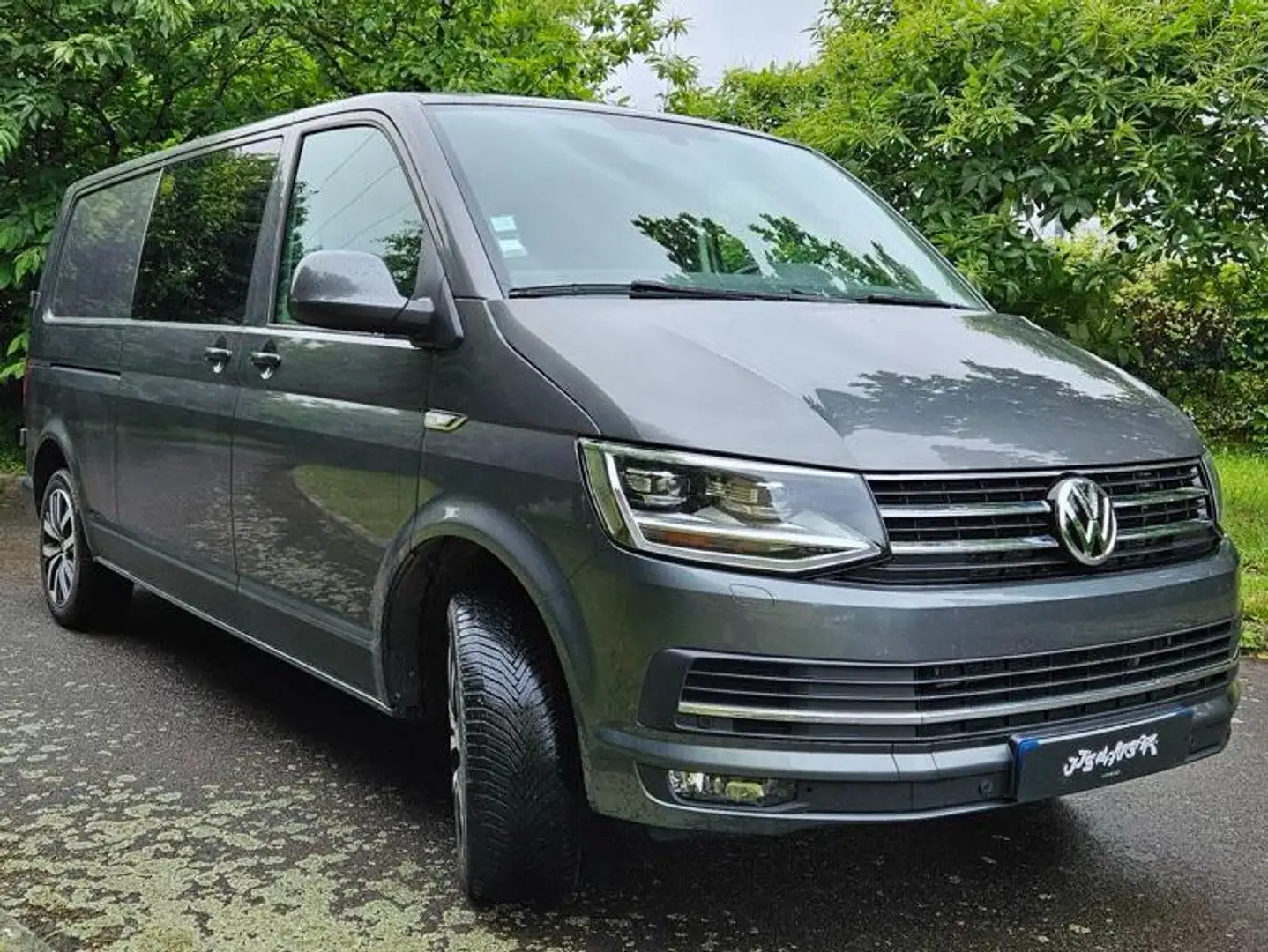 Volkswagen T6 Transporter 2.0 TDI 150 L2H1 DSG7 Gris - 2