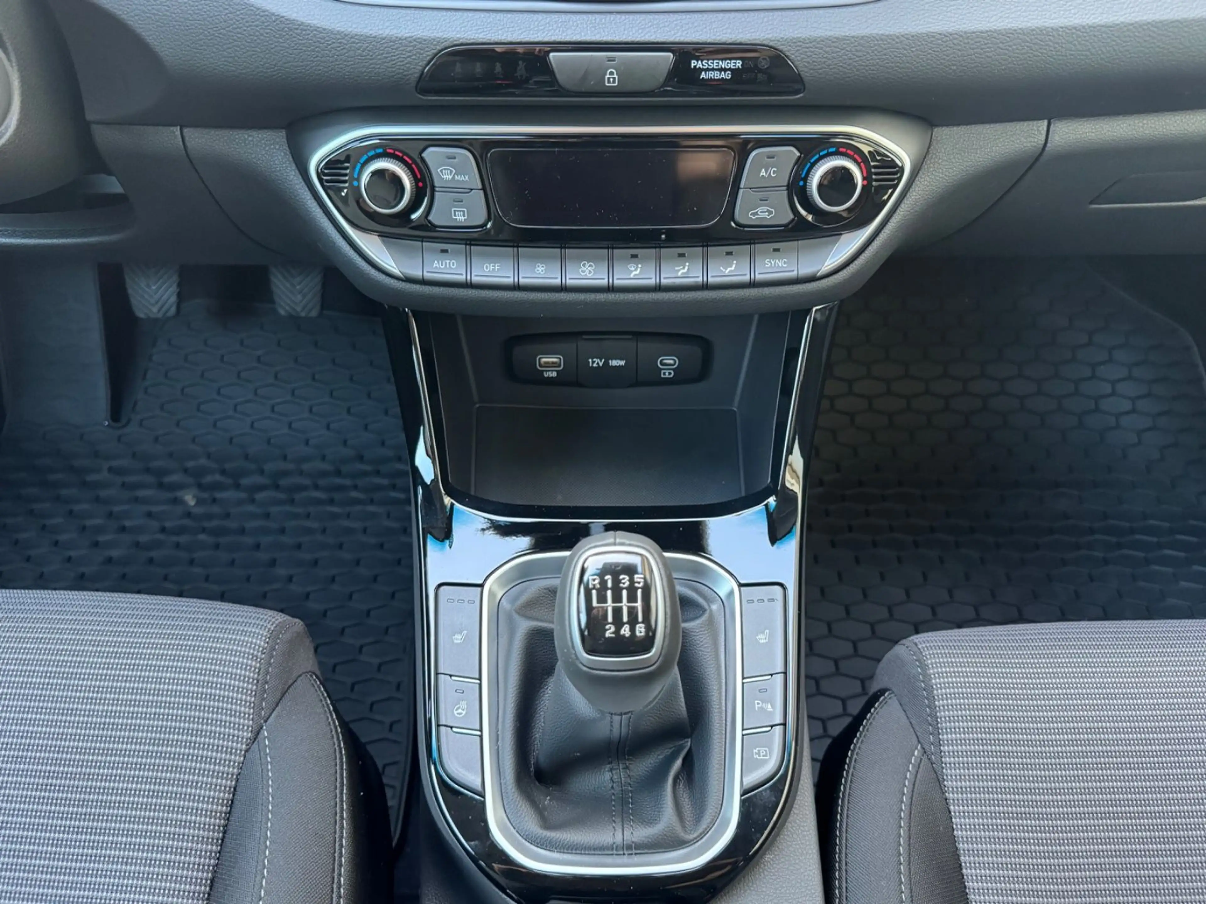 Hyundai i30 1,0 T- Gdi 115 PS Comfort Plus Edition — photo 20