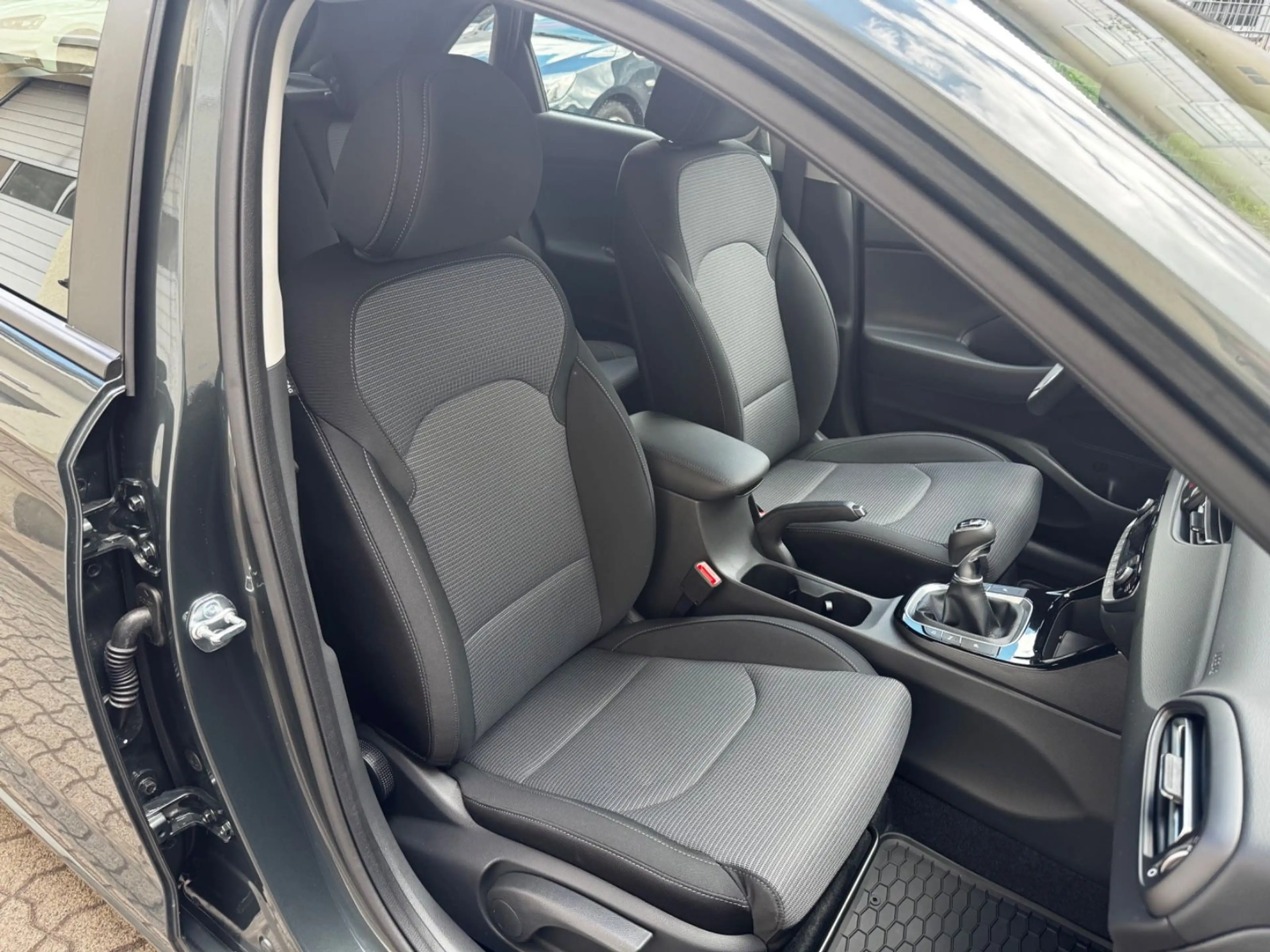 Hyundai i30 1,0 T- Gdi 115 PS Comfort Plus Edition — photo 16