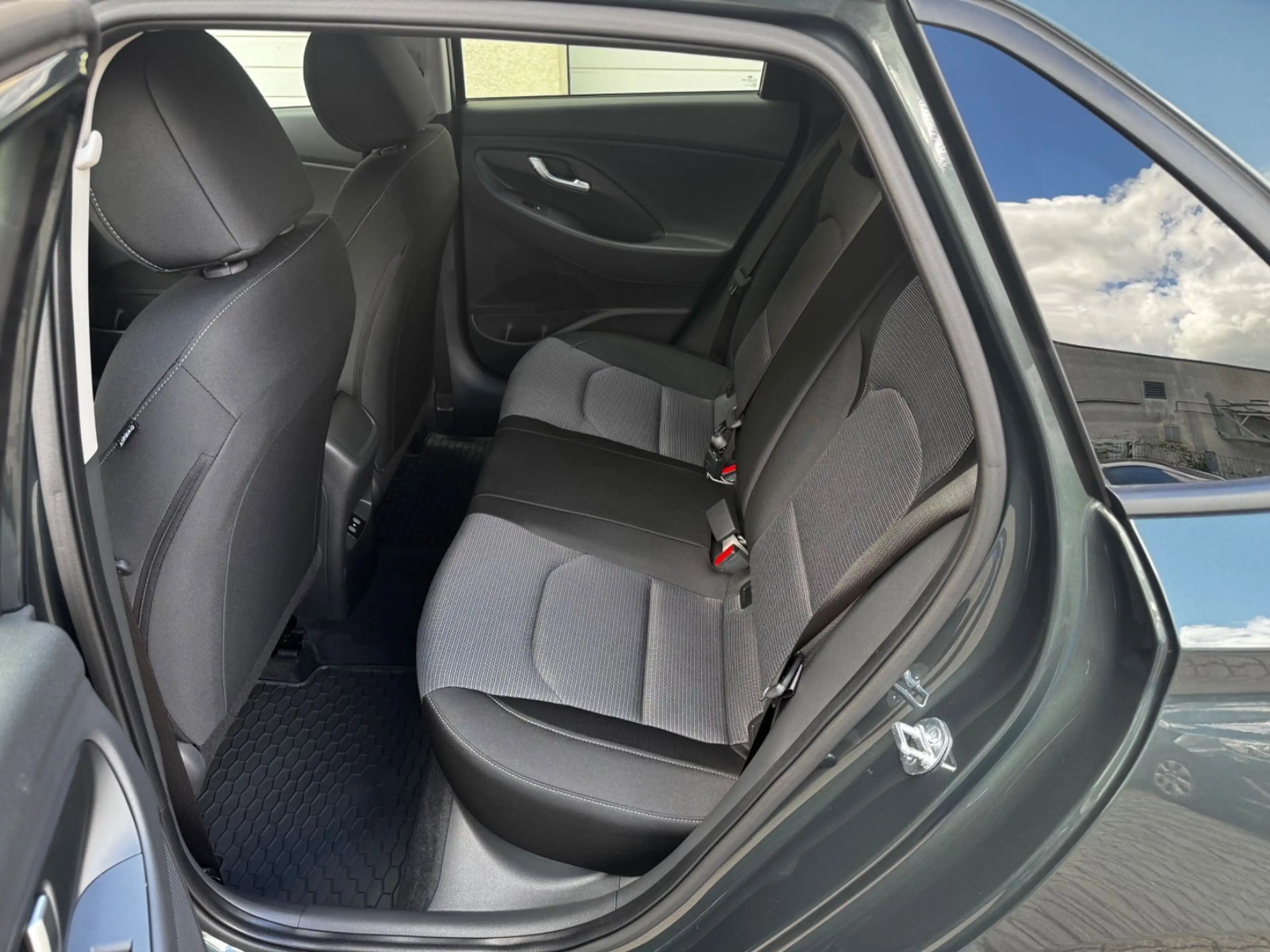 Hyundai i30 1,0 T- Gdi 115 PS Comfort Plus Edition — photo 17