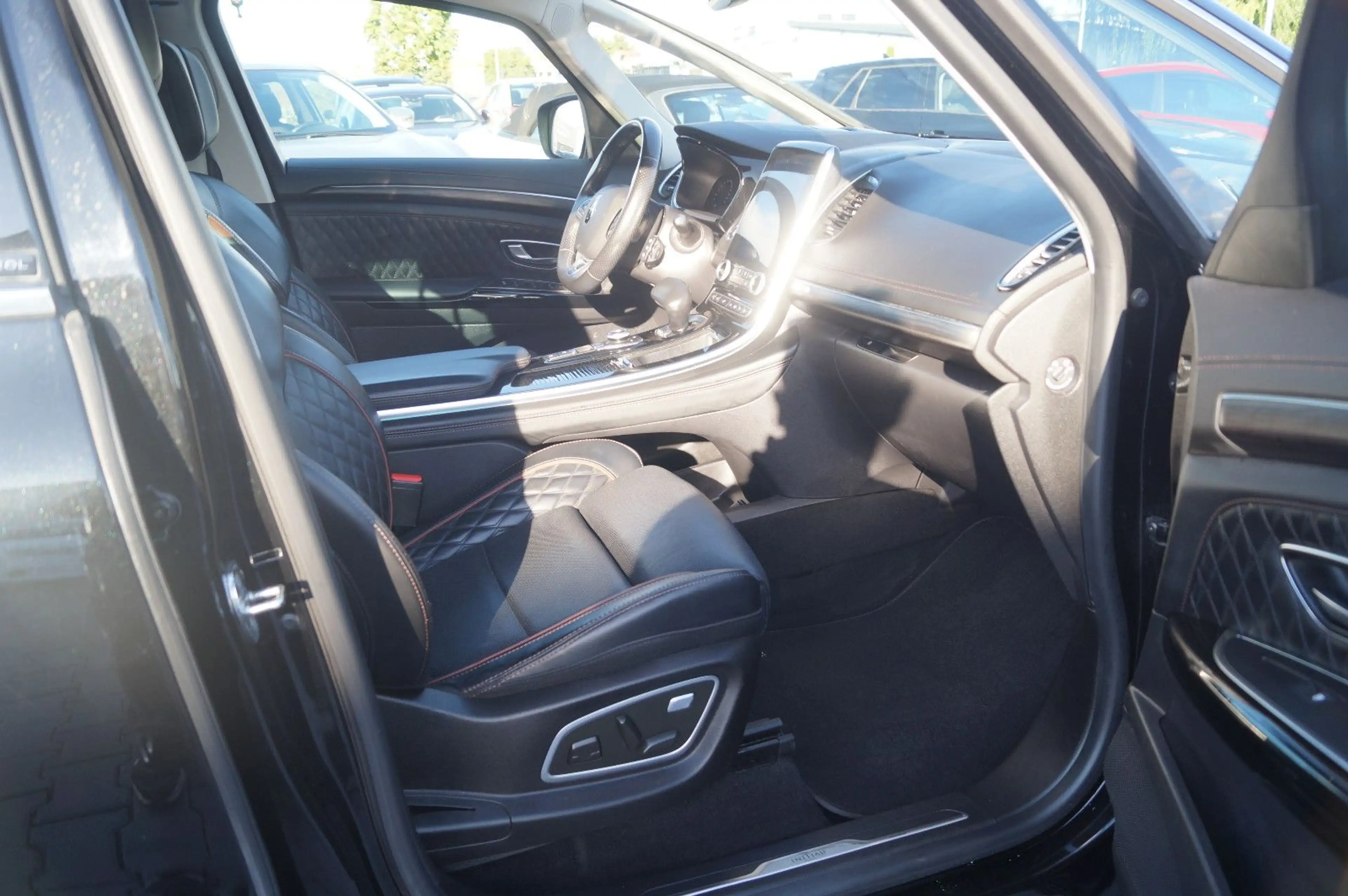 Renault Espace V Initiale Paris*Pano-D*Kamera*Navi*Voll — photo 9