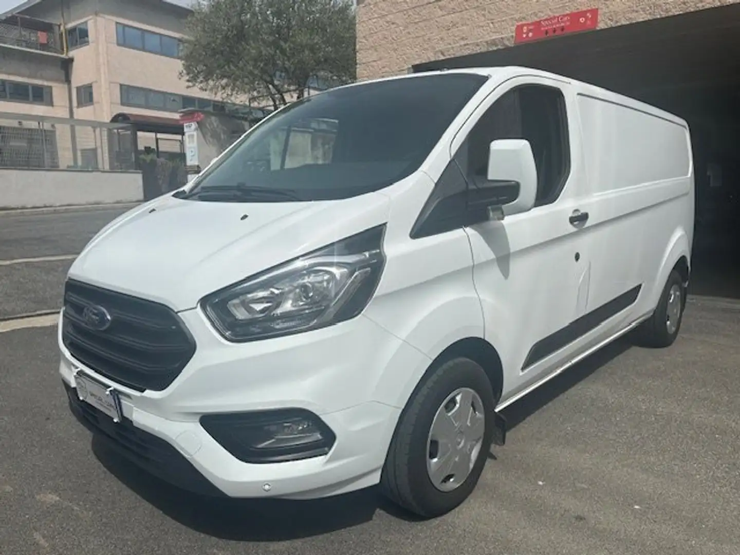 Ford TRANSIT CUSTOM 2.0 Tdi 131cv. Bianco - 2