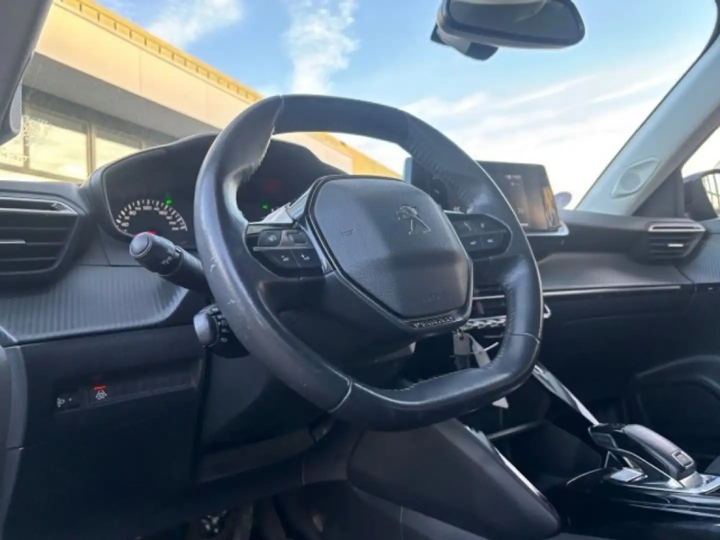 Peugeot 2008 1.2 PT 100PK ACTIVE PACK AIRCO CRUISE CARPLAY PDC. Noir - 2