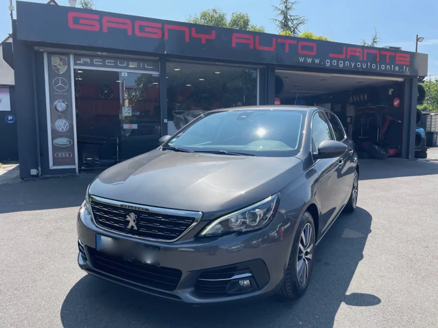 Peugeot 308 1.2 PURETECH 110CH E6.C S\u0026S ALLURE - 1