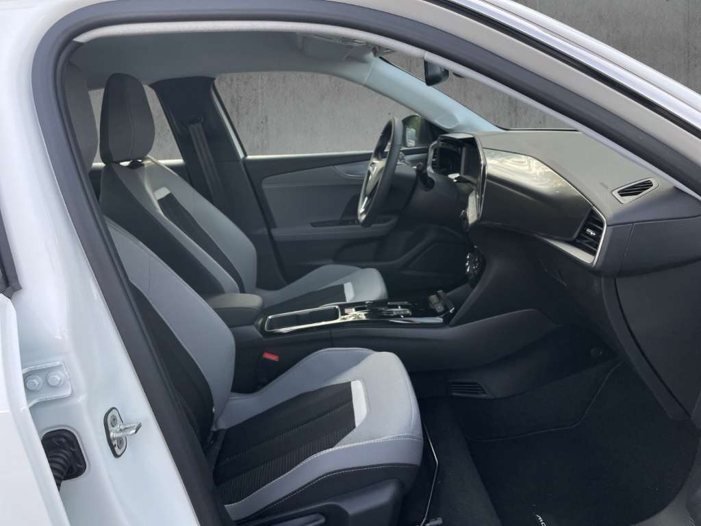 Opel Mokka E