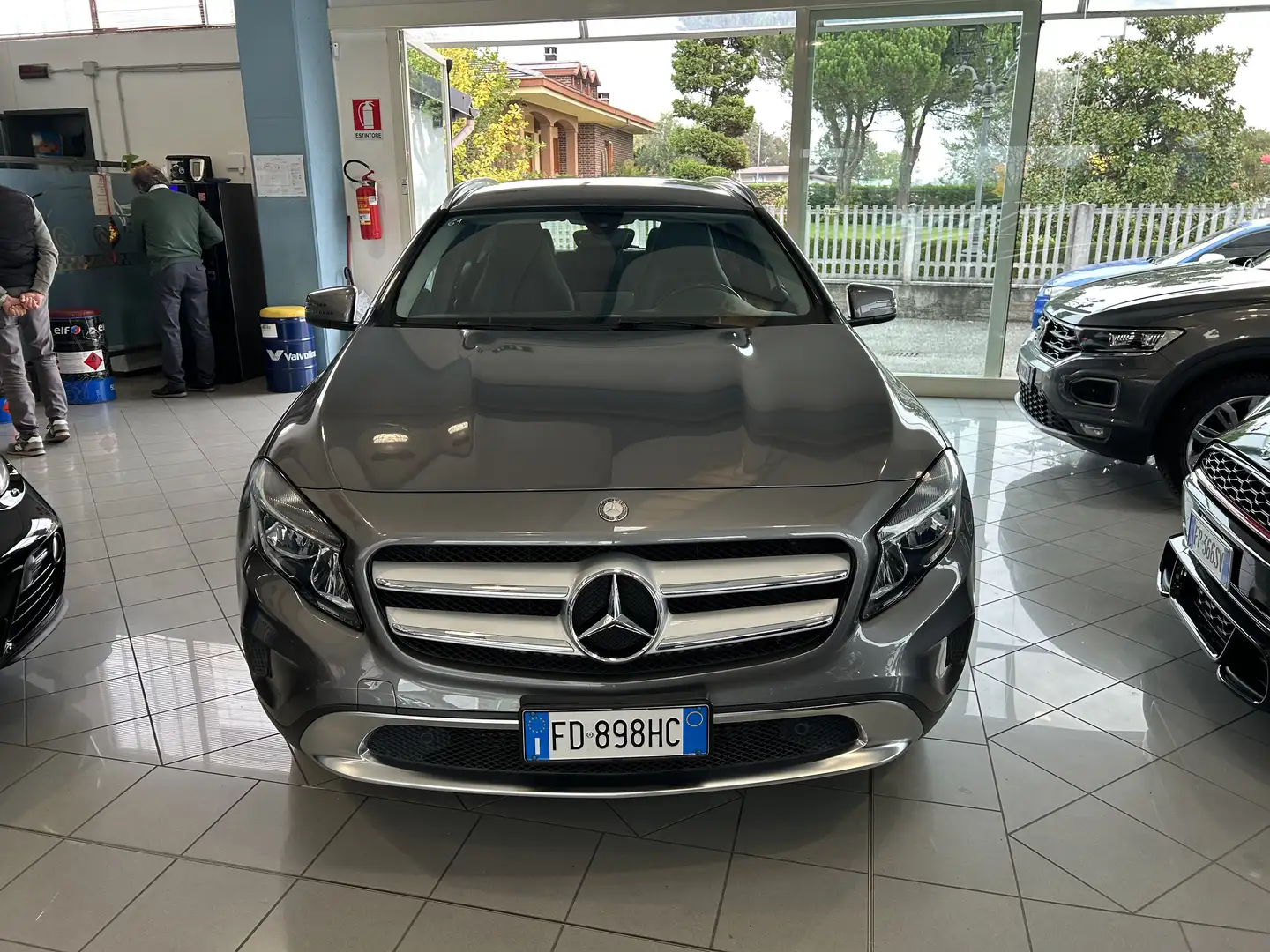 Mercedes-Benz GLA 180 GLA Sport Gris - 2