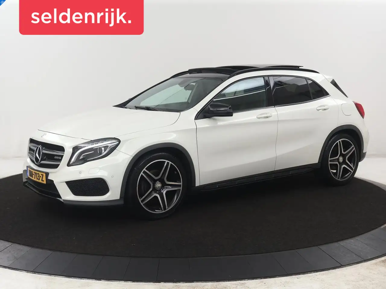 Mercedes-Benz GLA 200