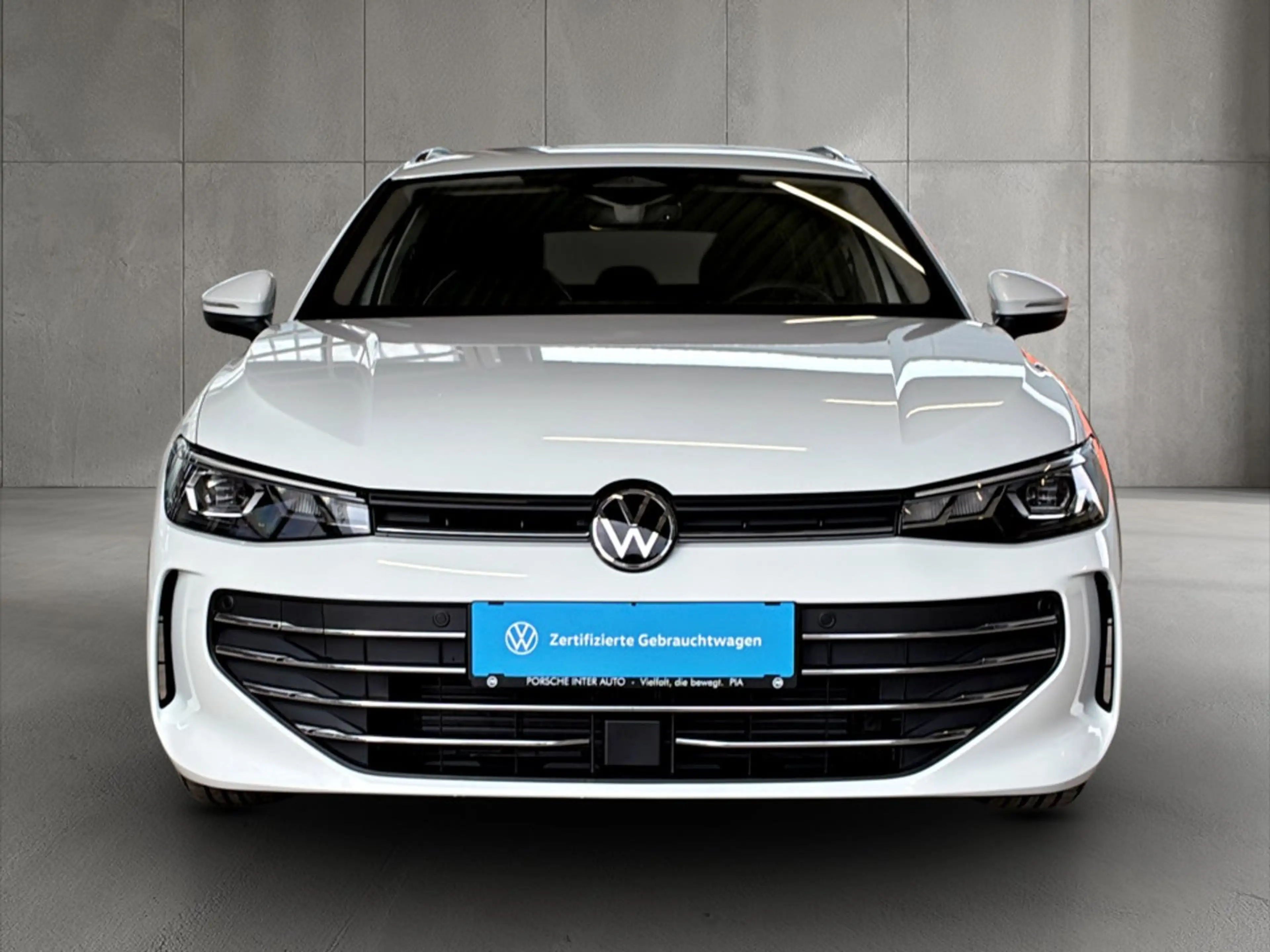 Volkswagen Passat Variant Business TDI DSG — photo 2