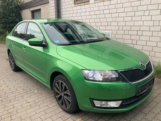 Skoda Rapid/Spaceback Edition Xenon/1.Hand/SkodaScheckheft