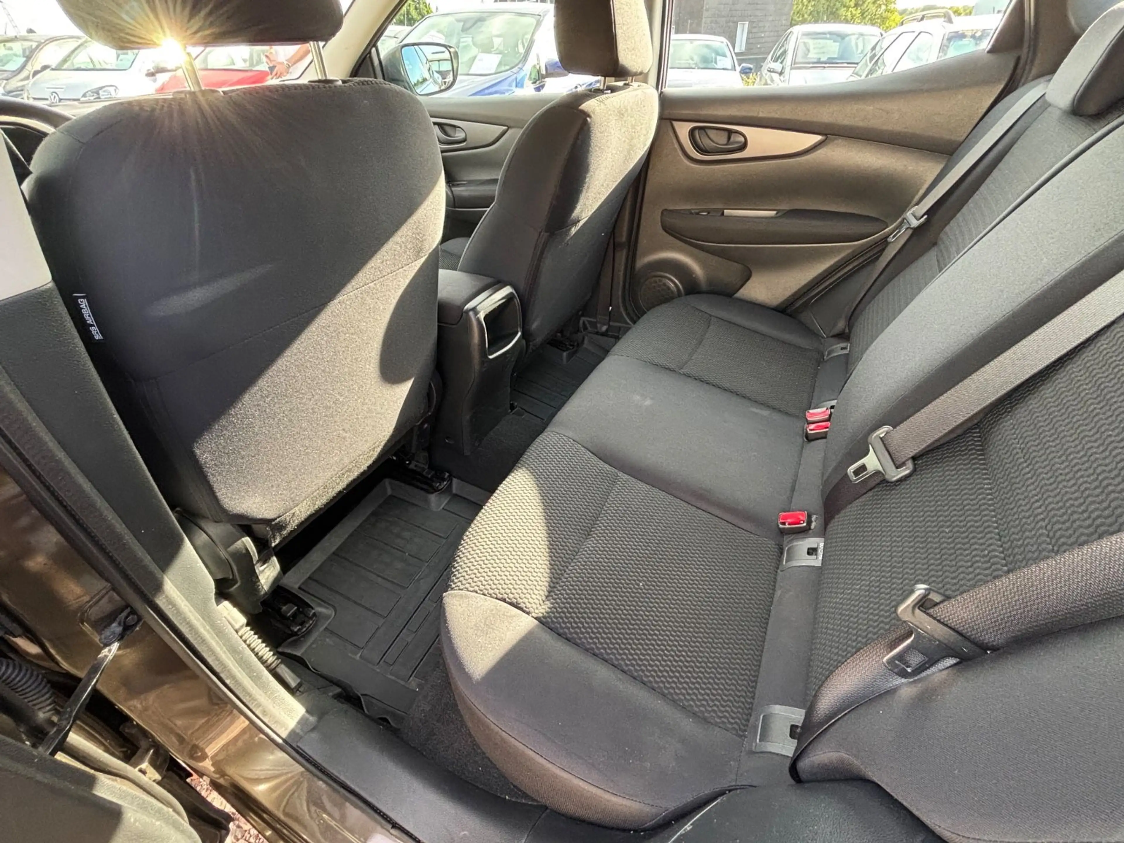 Nissan Qashqai Visia AHK*PDC*LMF*MFL*GARANTIE*BLUETOOTH — photo 11