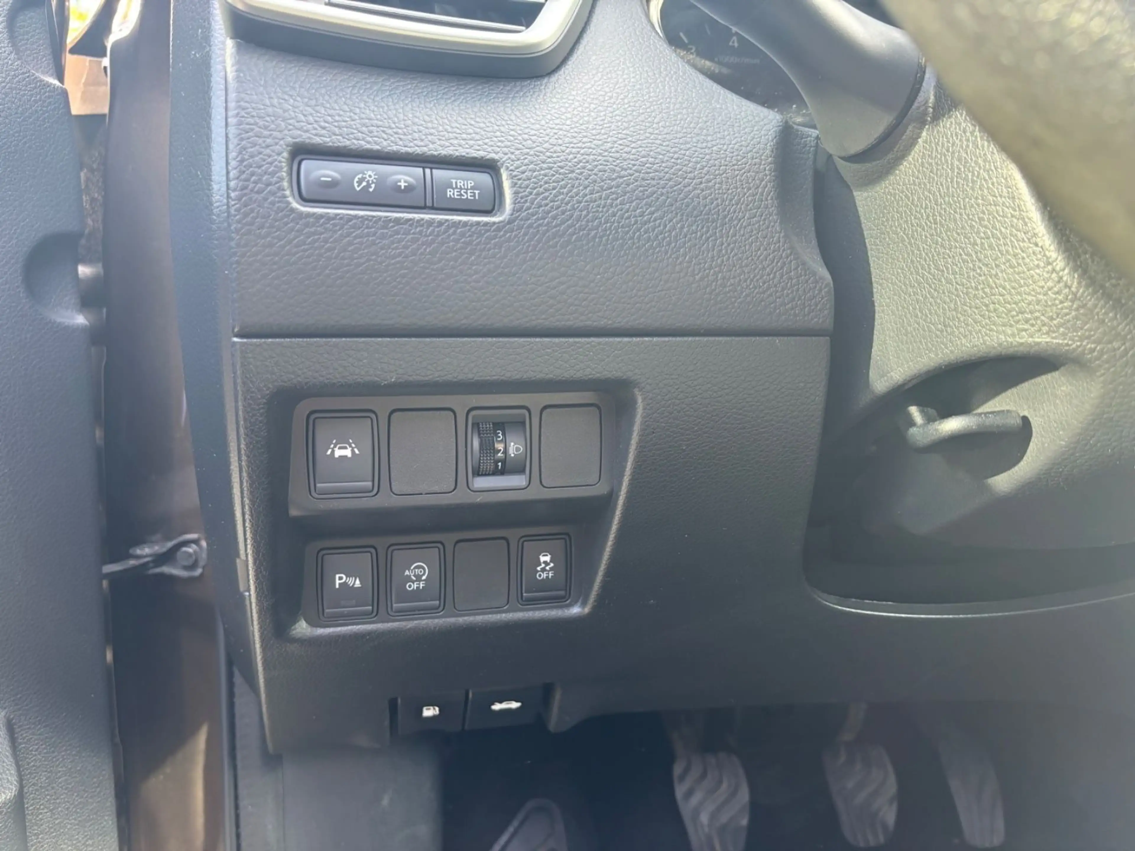 Nissan Qashqai Visia AHK*PDC*LMF*MFL*GARANTIE*BLUETOOTH — photo 15