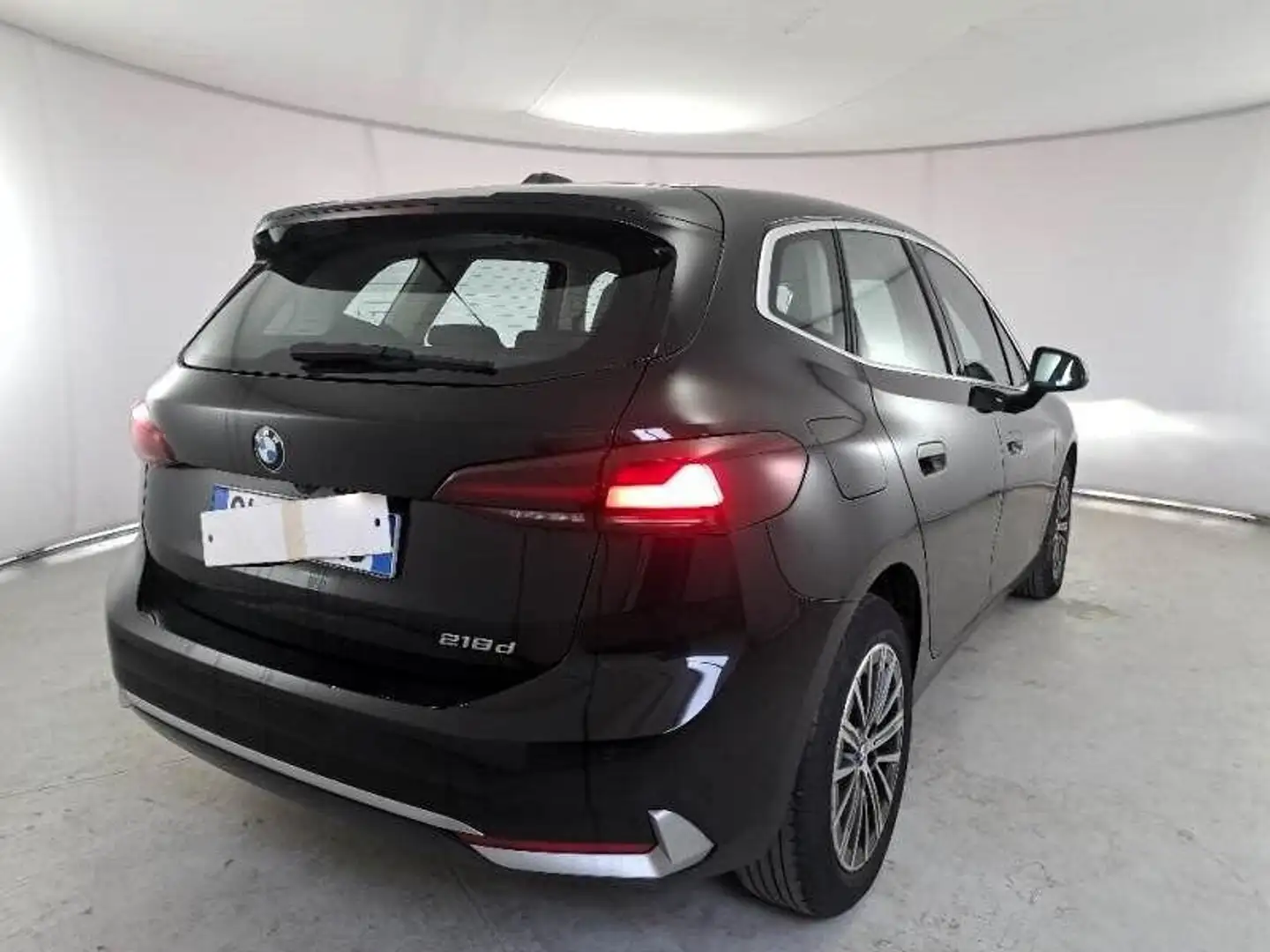 BMW 218 218d Active Tourer Luxury Schwarz - 2
