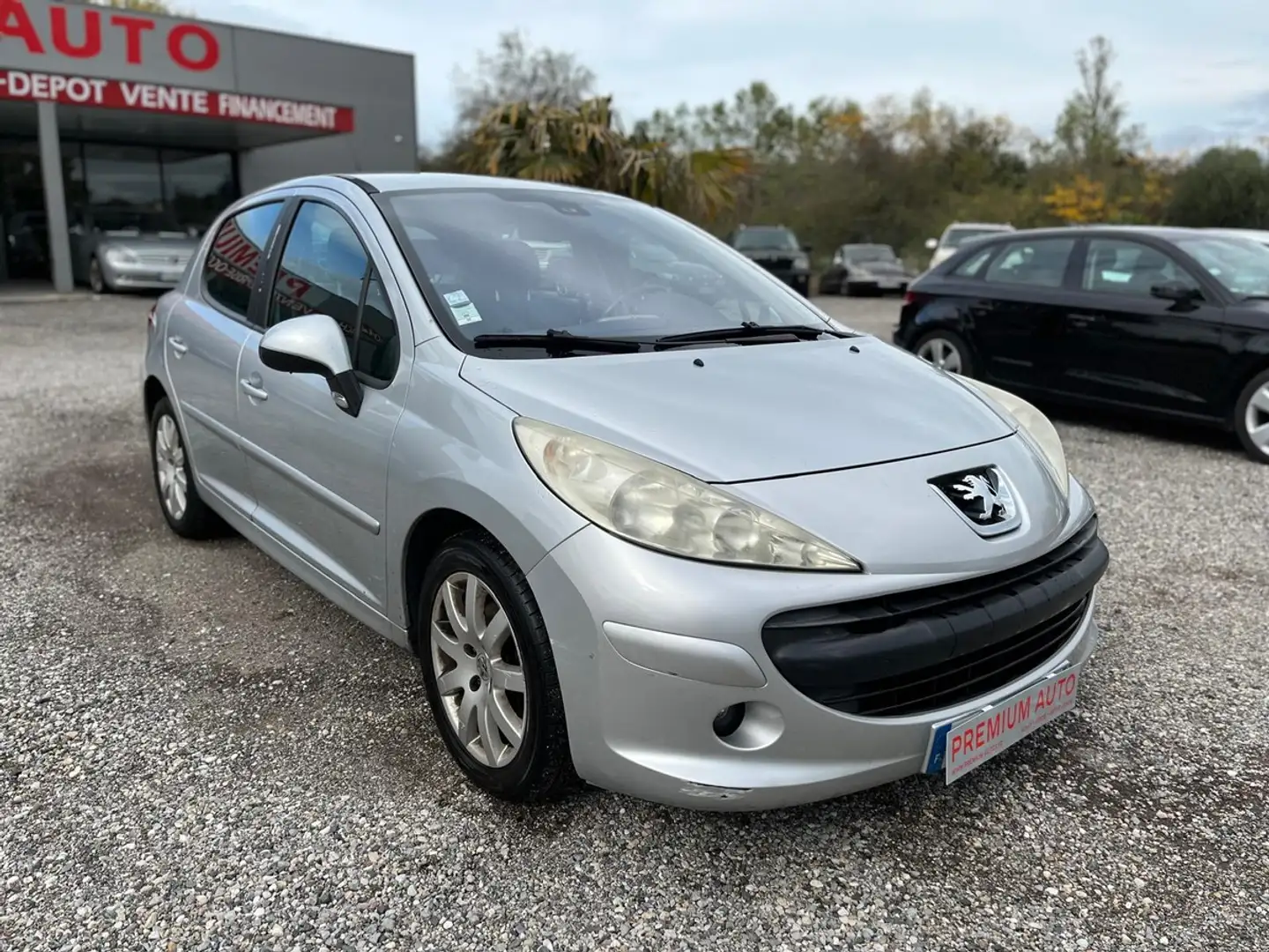 Peugeot 207 1.6 HDI 90ch Gris - 2