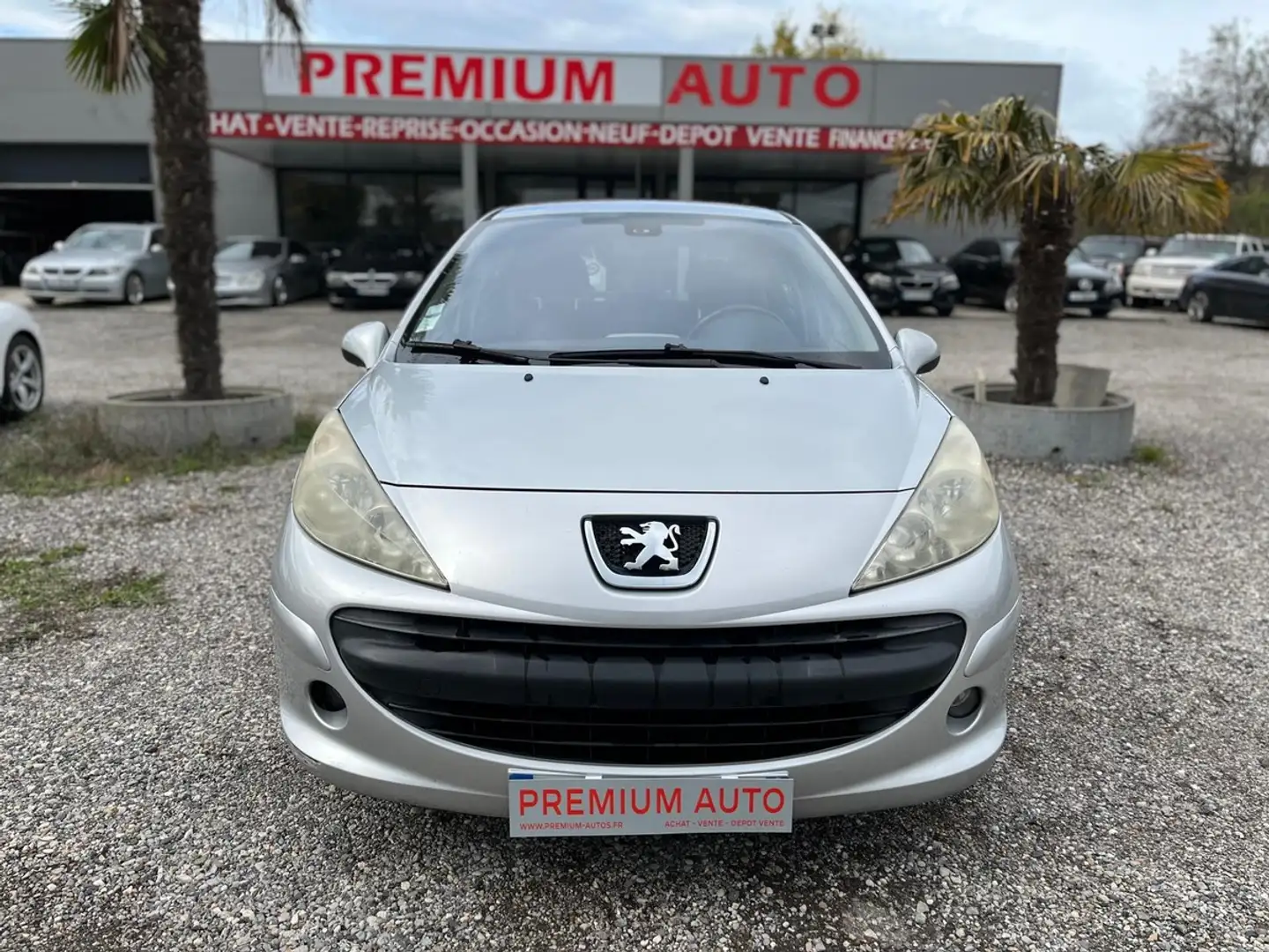 Peugeot 207 1.6 HDI 90ch Gris - 1