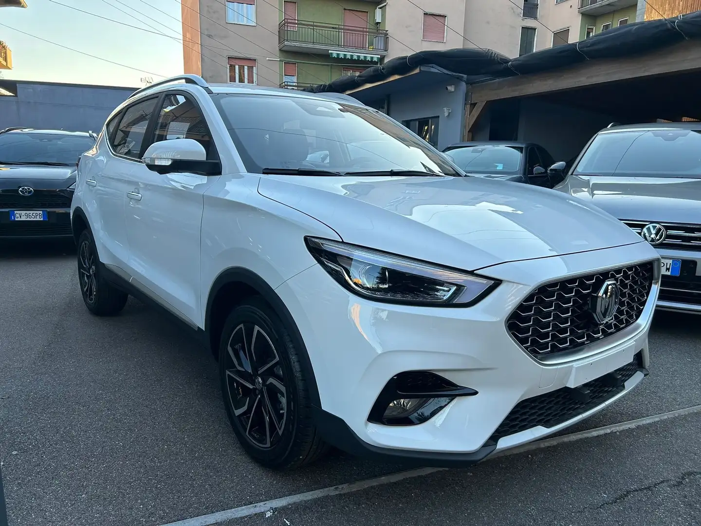MG ZS 1.5 Luxury Classic Full ADAS * PREZZO PROMO * Bianco - 2