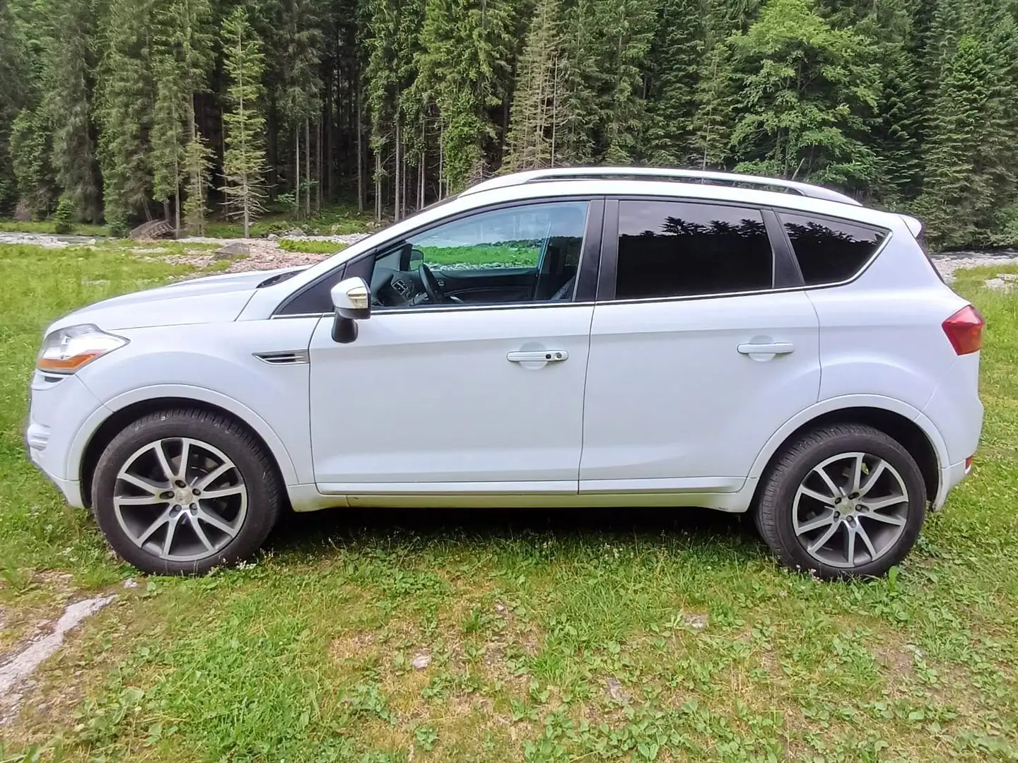 Ford Kuga Kuga I 2009 2.0 tdci Individual 4wd 136cv dpf Bianco - 2