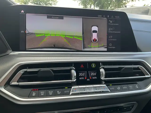 BMW X6 view 5