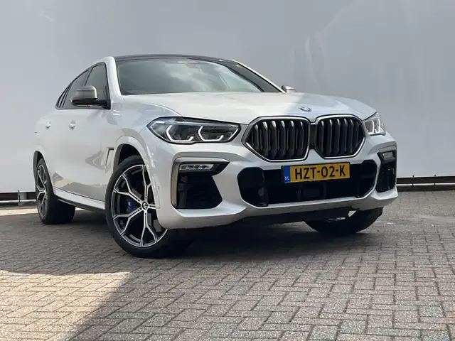 BMW X6 view 11