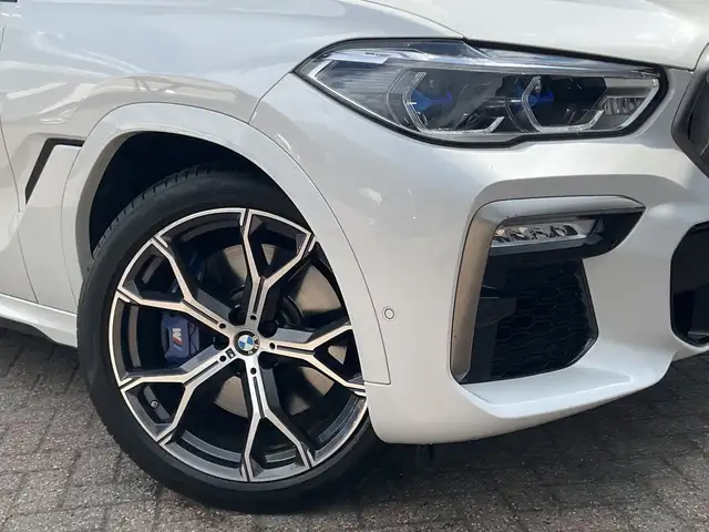 BMW X6 view 13