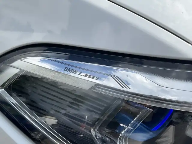 BMW X6 view 8