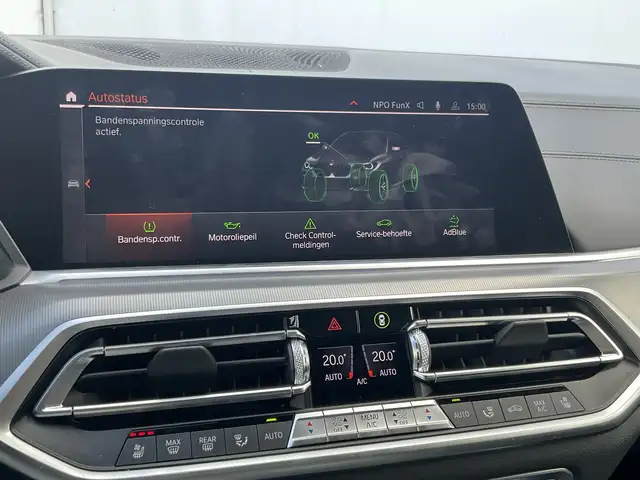 BMW X6 view 10