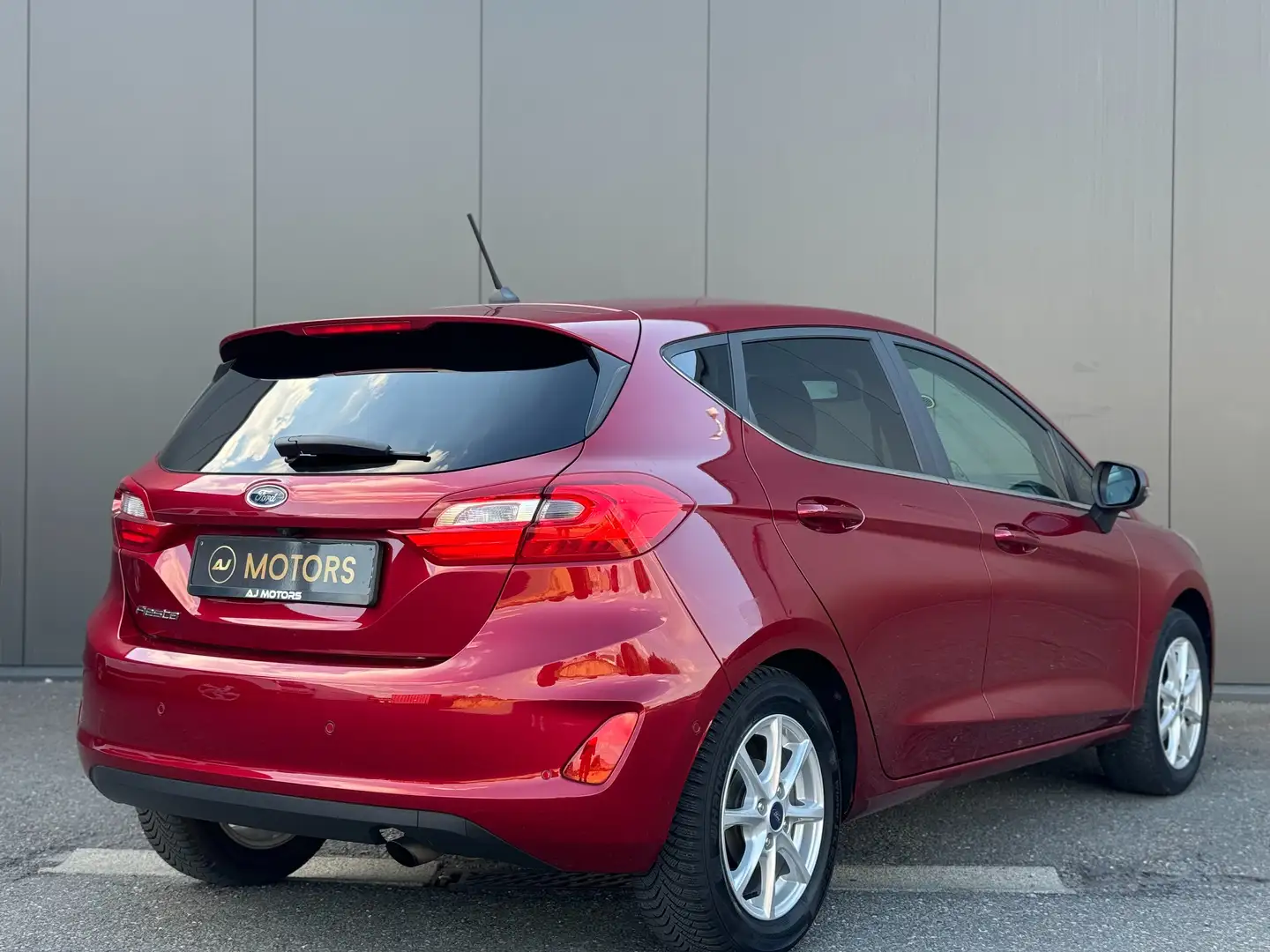 Ford Fiesta 1.0 Ecoboost 100cv - Boite Auto. - Titanium Rood - 2