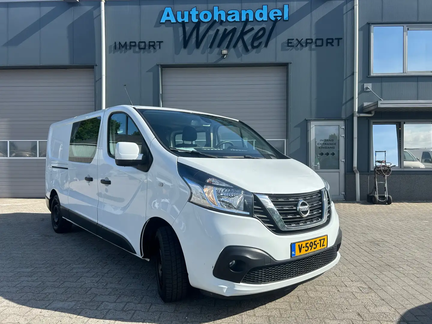 Nissan NV300 1.6 dCi 125 L2H1 DOUBLE CAB Wit - 1