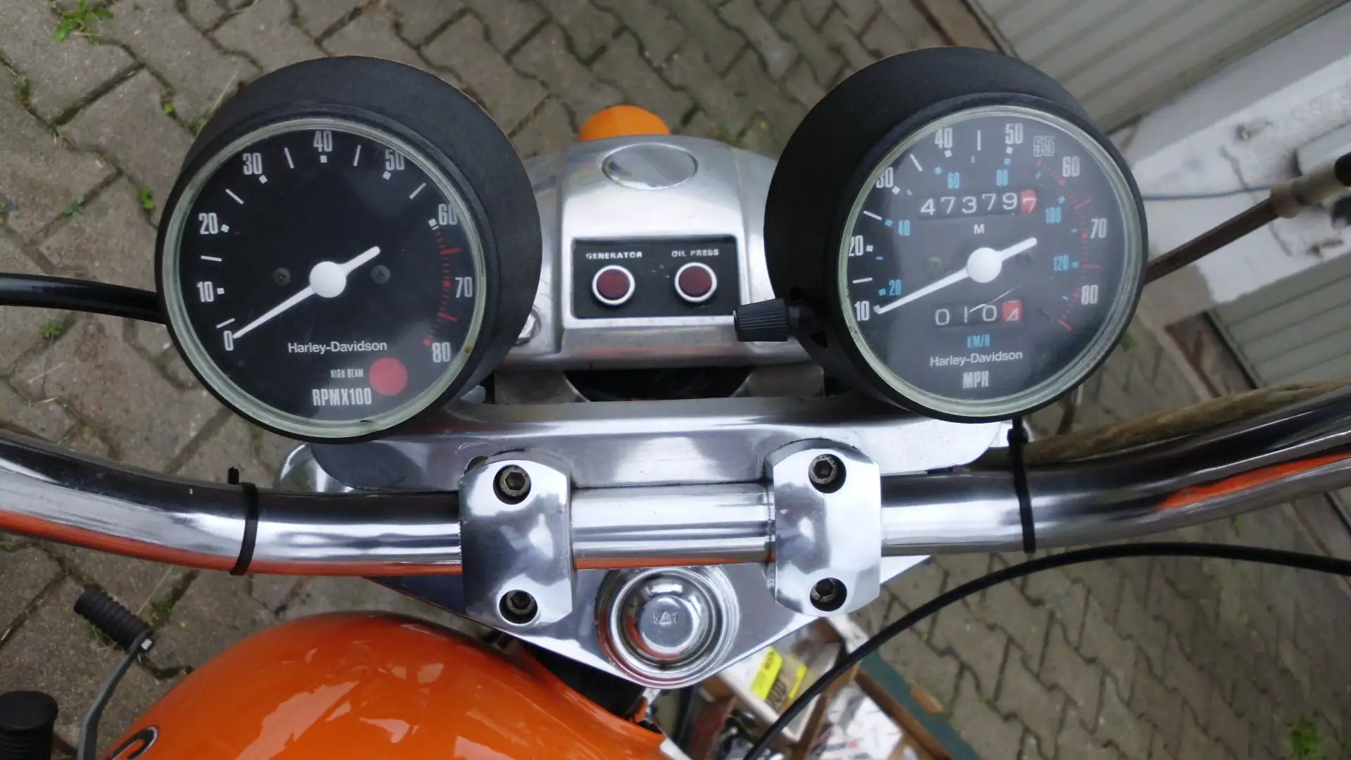 Harley-Davidson Sportster 1000 XLS Oranžová - 1