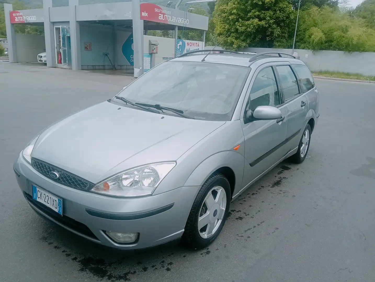 Ford Focus Focus I 1998 SW SW 1.8 tdci Ambiente 100cv Argento - 1
