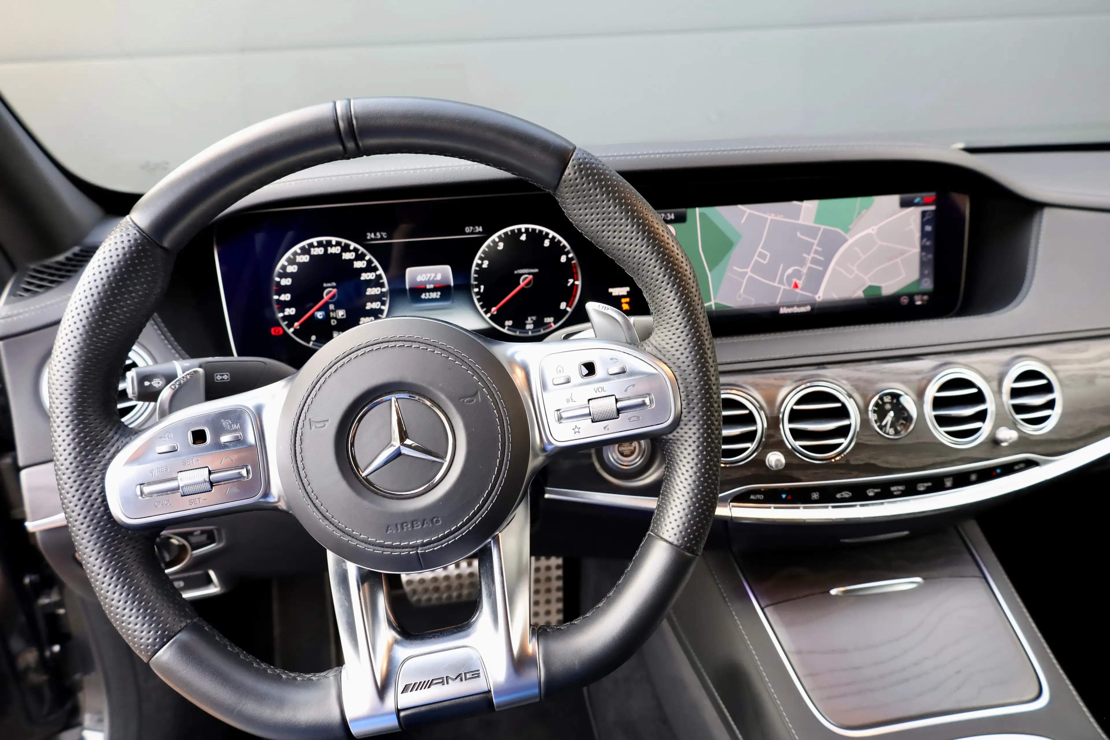 Mercedes-Benz S 560 S 560 4Matic 9G-TRONIC *AMG Line*HuD*4xS-Klima*Panorama*Voll — photo 9