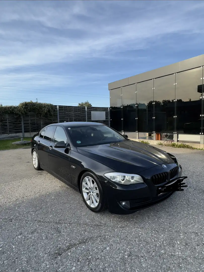 BMW 525 525d Aut. HeadUp Schwarz - 2